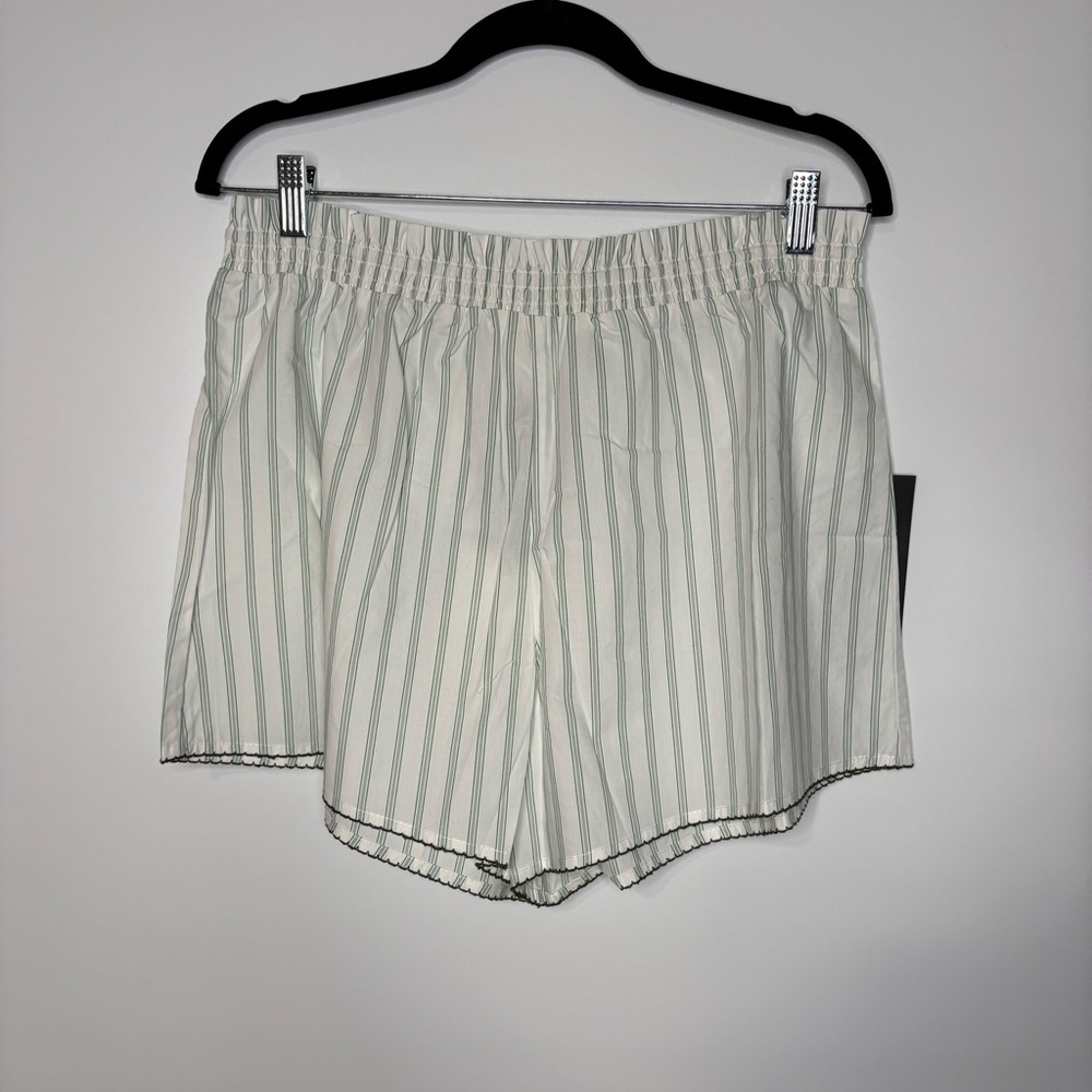 Tuckernuck Pomander Place Whipstitch Green Stripe Sandy Short NWT Size XL
